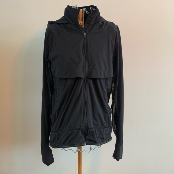 lululemon jacket. Black. Size 4. Measurements in photo. - Picture 1 of 9